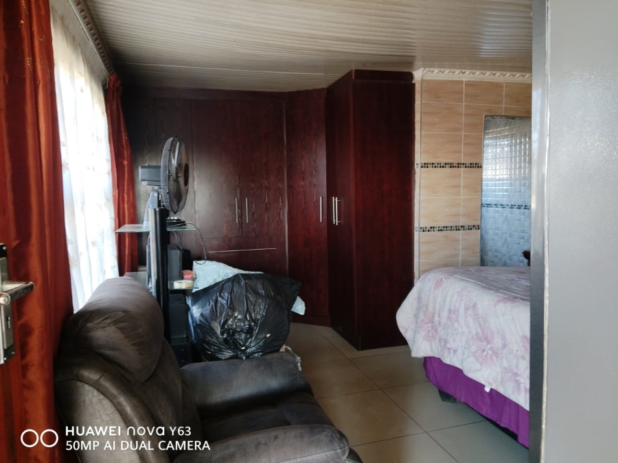3 Bedroom Property for Sale in Scenery Park Eastern Cape